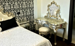 Luxury Exquisite Shiny Carving Dressing Table